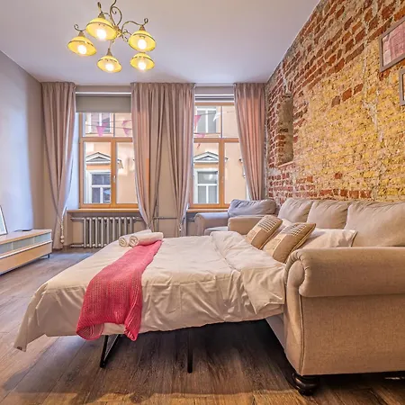 شقة Old 1br, Doma Square Views