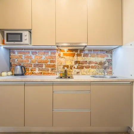 Old 1br, Doma Square Views شقة