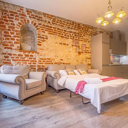 شقة Old 1br, Doma Square Views
