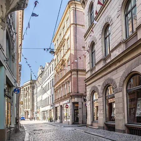 Old 1br, Doma Square Views Διαμέρισμα *